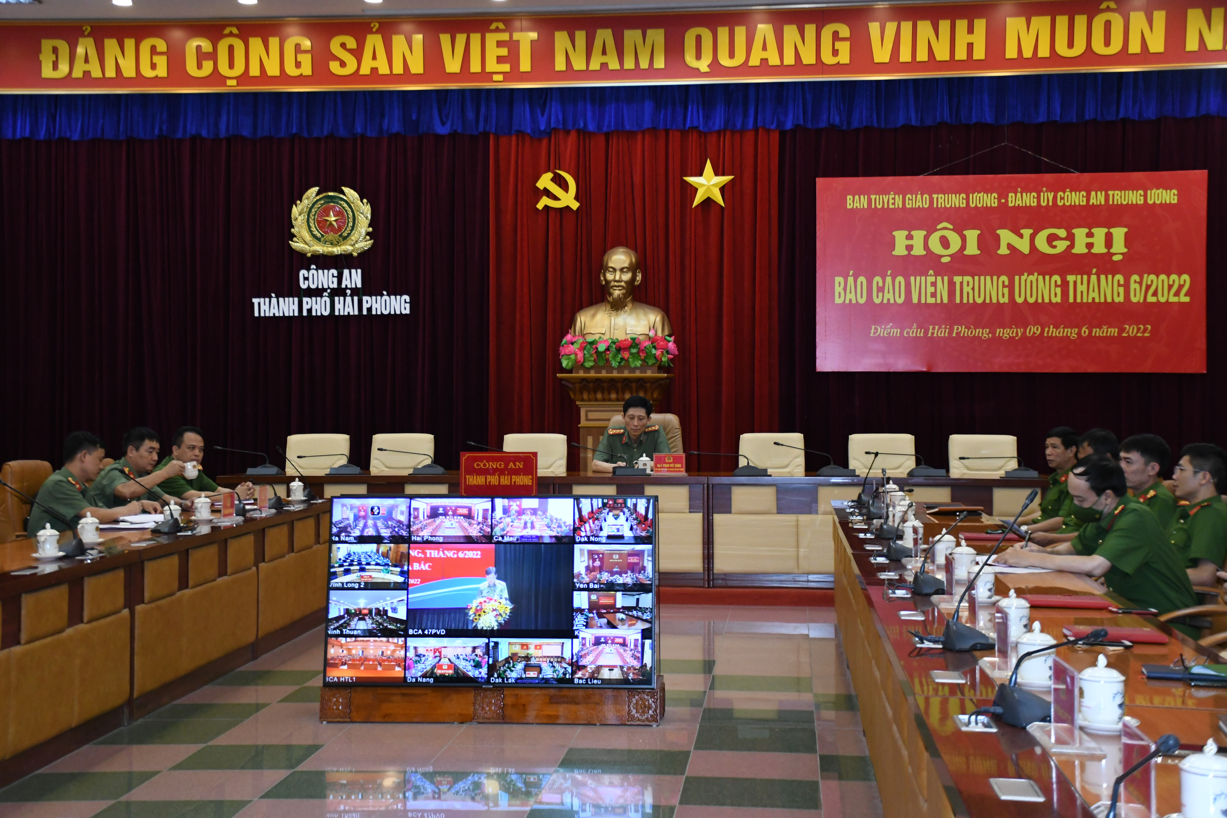 Đảng ủy Công an Trung ương và Ban Tuyên giáo Trung ương : Tổ chức Hội nghị Báo cáo viên Trung ương tháng 6/2022